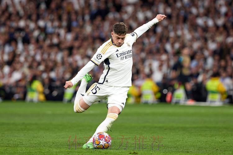 巴尔韦德:过去有时会传球 现在首先想寻找射门机会